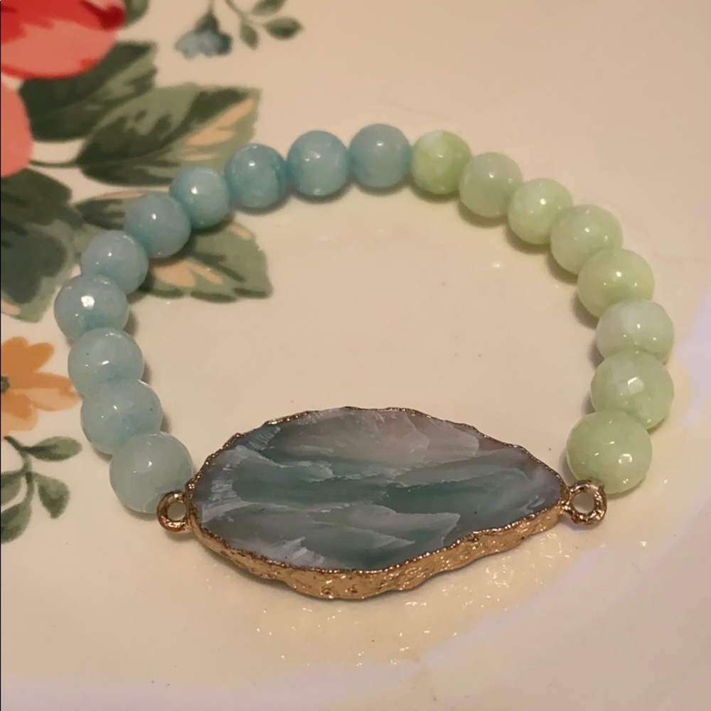 Gorgeous blue & green geode beaded bracelet✨